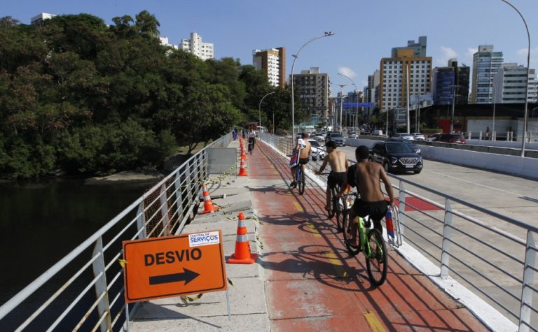 Passarela e ciclovia da Ponte de Camburi serão interditadas; veja mudanças