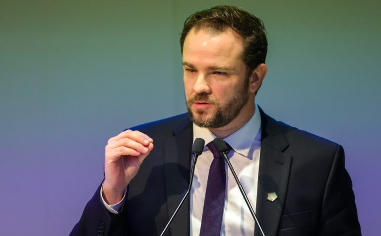 Proposta de subsídio ao diesel importado tem adesão de 25 estados