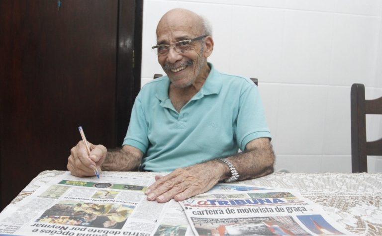 Quatro cupons para concorrer a Smart TV na edição desta sexta do Jornal A Tribuna