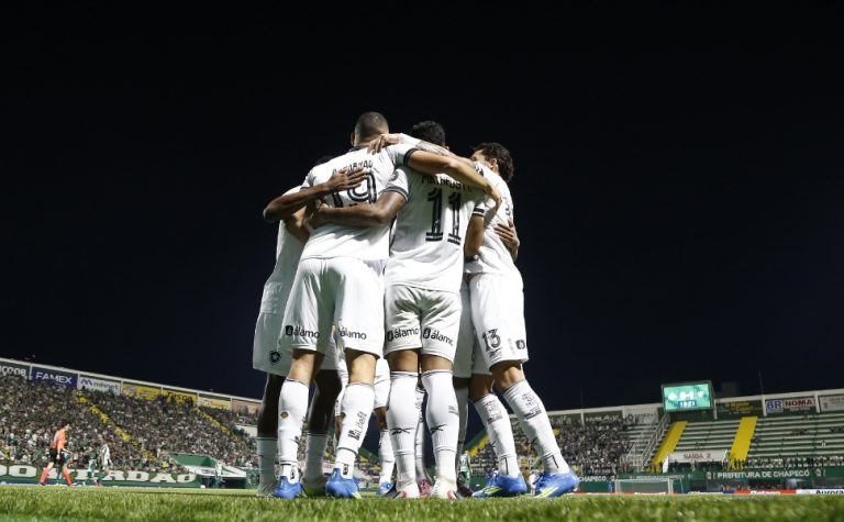 Reunião da SAF do Botafogo fica travada por impasse