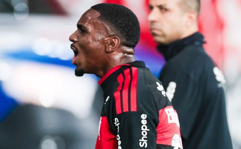 Sob comando de Leonardo Jardim, Evertton Araújo aproveita nova chance no Flamengo