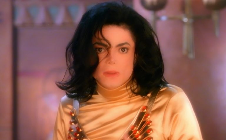Michael Jackson é acusado de abuso sexual por família que o defendeu no passado