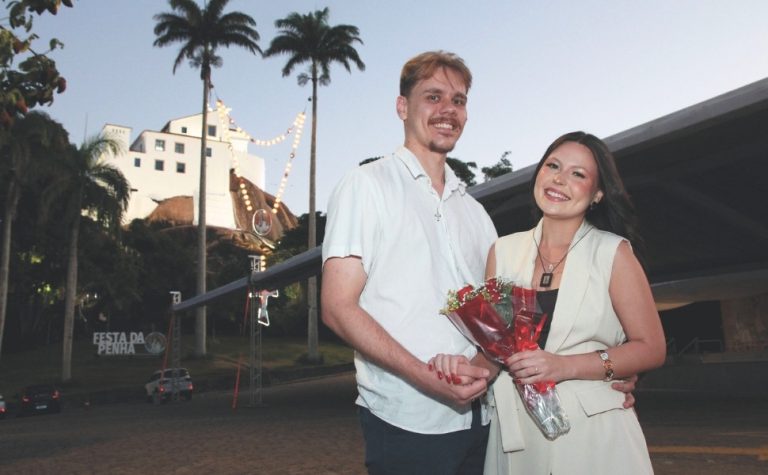 Um pedido de casamento muito especial durante a Romaria dos Homens