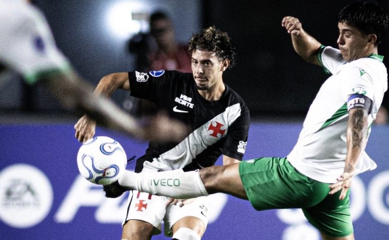 Vasco fica com dois a menos e leva virada do Audax Italiano