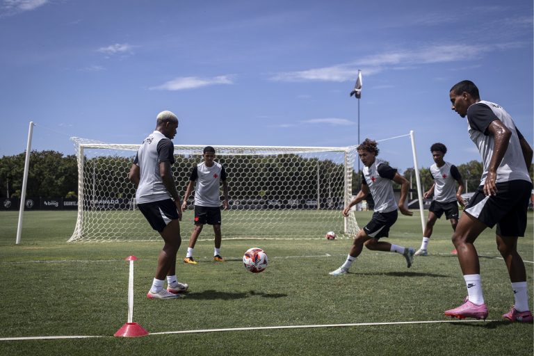 Vasco será julgado no STJD após confusão no Brasileirão