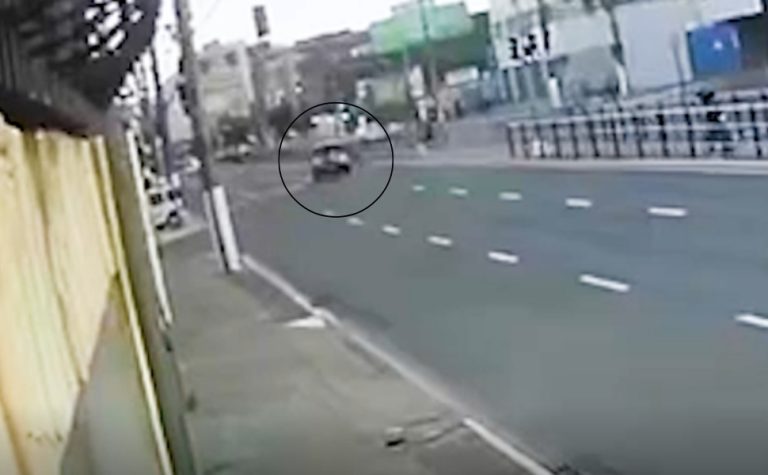 Vídeo mostra momento em que adolescente de 13 anos é atropelada em Vitória