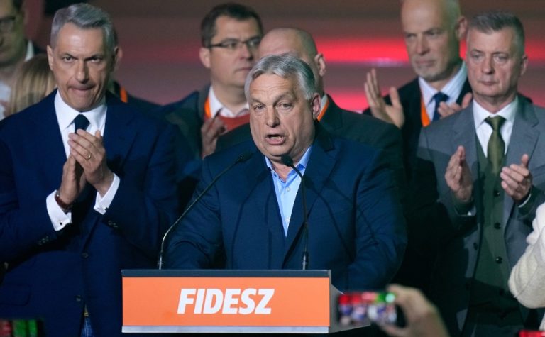 Viktor Orbán reconhece derrota, e Hungria encerra 16 anos de premiê no poder