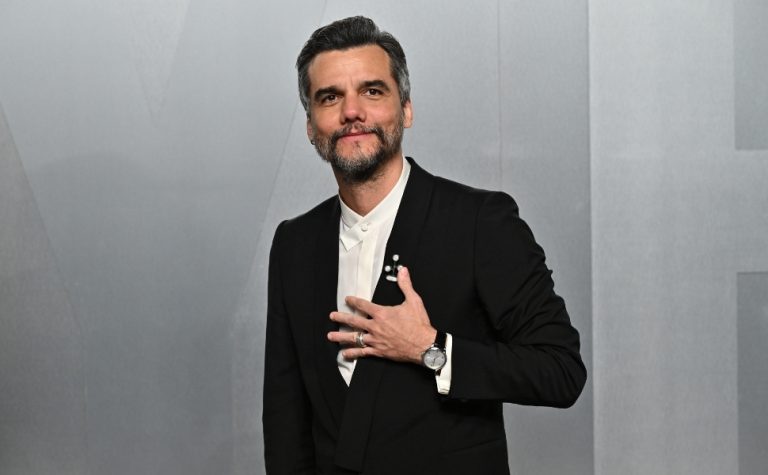 Wagner Moura entra no universo de Star Wars como detetive em série sombria