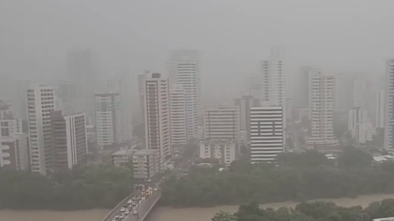 APAC renova alerta e prevê chuvas fortes em Pernambuco neste fim de semana