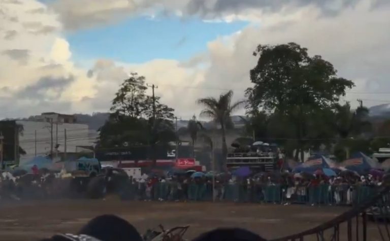 Acidente com monster truck deixa ao menos 2 mortos e 37 feridos na Colômbia