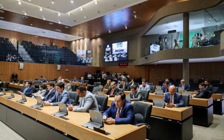 Alepe aprova Auxílio Pernambuco de R$ 2,5 mil para vítimas das chuvas