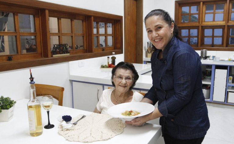 Aprenda a fazer um Risoto de camarão para o Dia das Mães