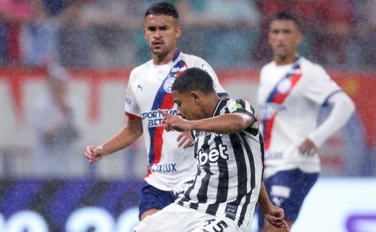 Bahia aproveita erro grotesco e vira contra o Botafogo pelo Brasileirão