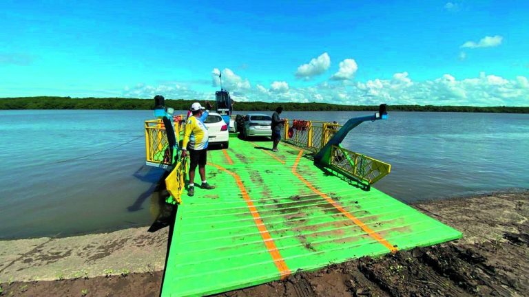 Balsa entre Guriri e Conceição da Barra volta a operar no Norte do ES