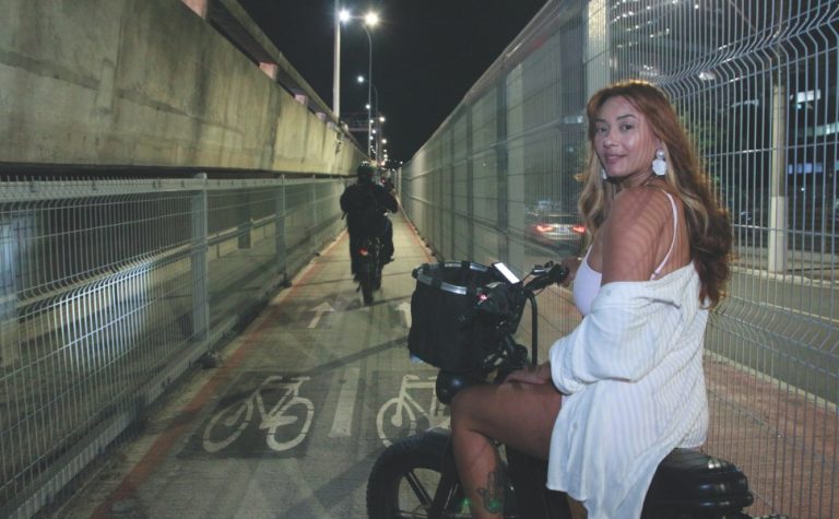 Bike elétrica vira opção para atravessar a Terceira Ponte mais rápido