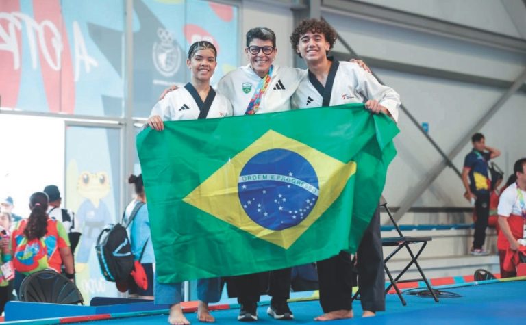 Brasil lidera taekwondo com comando de capixaba
