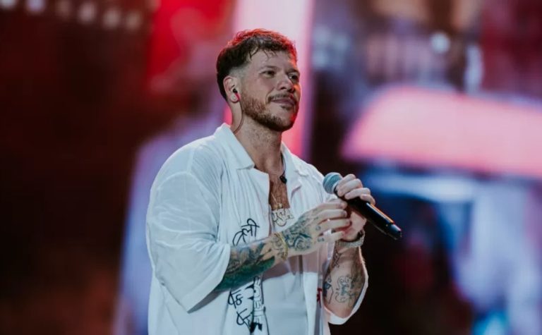 Camarote desaba em show de Ferrugem e deixa seis feridos em MG