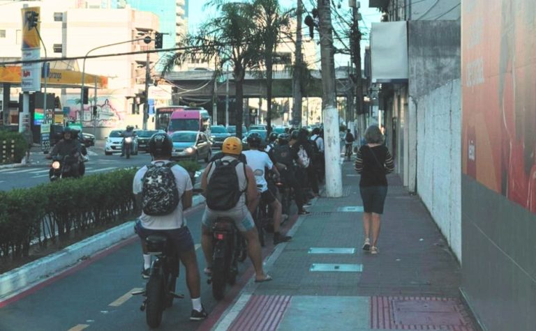 Aumento do uso de bikes elétricas causa congestionamento na Grande Vitória
