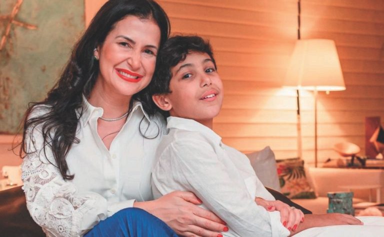 Dia das Mães: ‘somos parceiros’, diz primeira-dama do ES sobre o filho Arthur