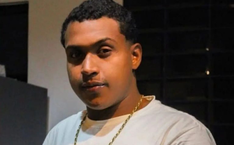 Discussão por dívida termina com jovem morto a facadas na porta de casa no ES