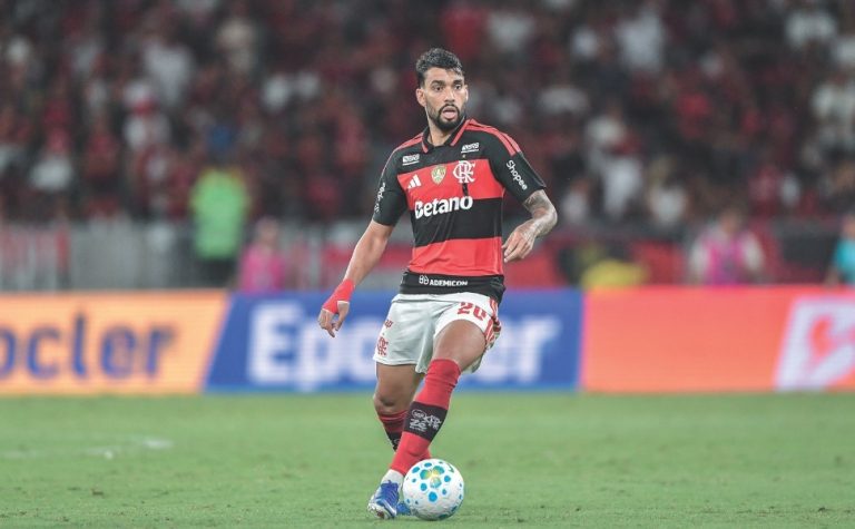 Duelo bilionário entre Flamengo e Palmeiras neste sábado