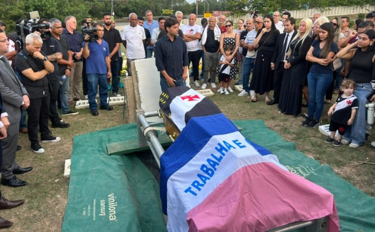 Emoção marca a despedida de Geovani Silva
