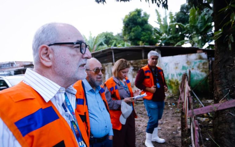 Estado se compromete a desobstruir rios para reduzir cheias no Recife e na Mata