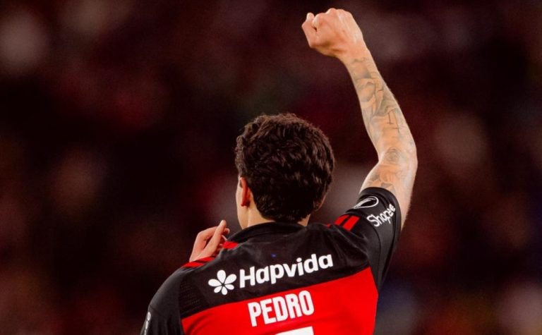 Flamengo vence Estudiantes e avança na Libertadores sem precisar de tribunal