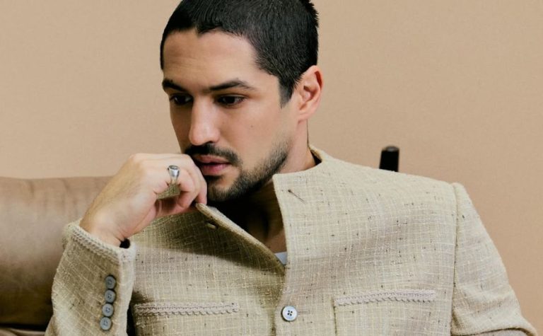Gabriel Leone é escolhido pela Louis Vuitton para representar coleções masculinas