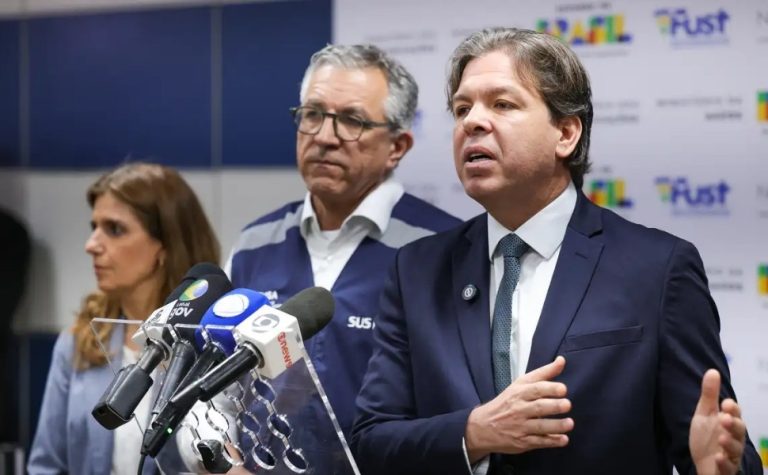 Governo lança editais para conectar até 3,8 mil UBS