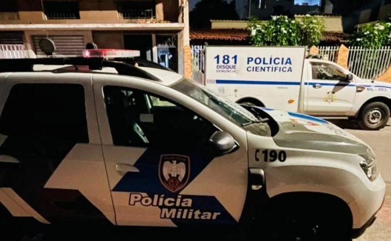 Homem é encontrado morto dentro de quitinete na Glória