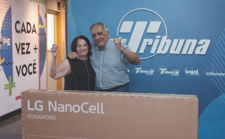 Leitor faz a festa com smart TV novinha na promoção de A Tribuna