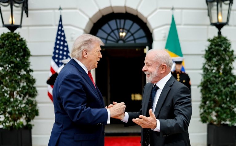 Lula diz ter pedido a Trump para não anular visto de jogadores brasileiros