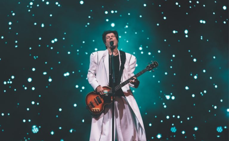 Praça do Papa recebe gigantes do rock brasileiro em dia de festival