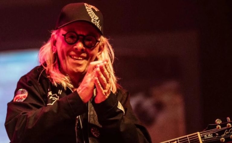 Morre Luiz Carlini, guitarrista parceiro de Rita Lee, aos 73 anos