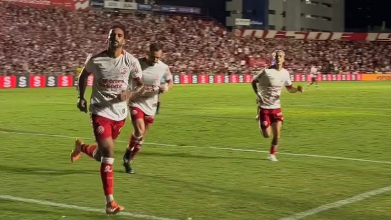 Náutico vence o Cuiabá e assume a liderança provisória da Série B