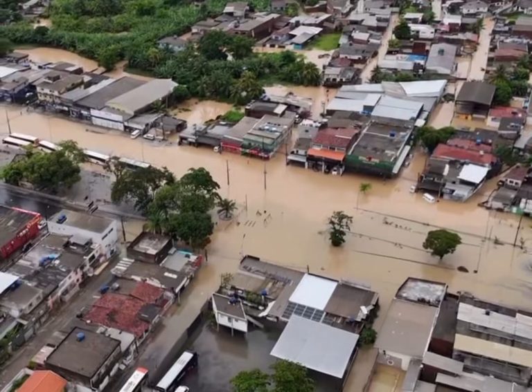 Olinda oferece abrigos emergenciais e convoca moradores de áreas de risco