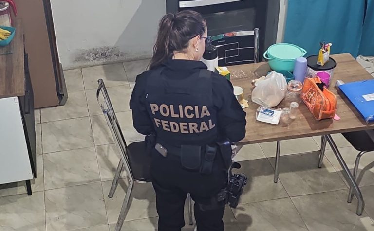Operação mira grupo especializado em fraude de cidadania italiana no Sul do ES