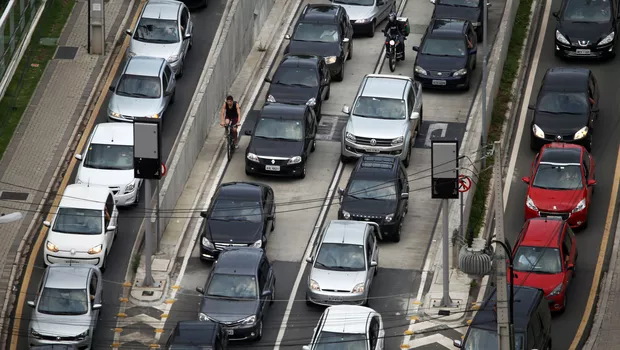 Recife lidera ranking das cidades mais congestionadas do Brasil em 2025