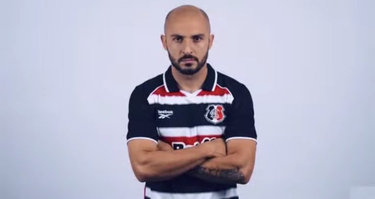 Régis rescinde contrato e deixa o Santa Cruz em menos de três meses