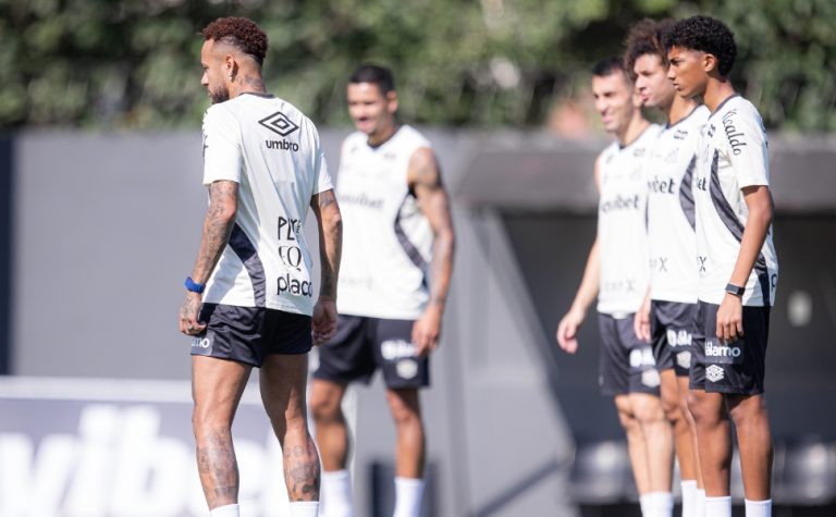 Robinho Jr. acusa Neymar de agressão; Santos abre processo interno