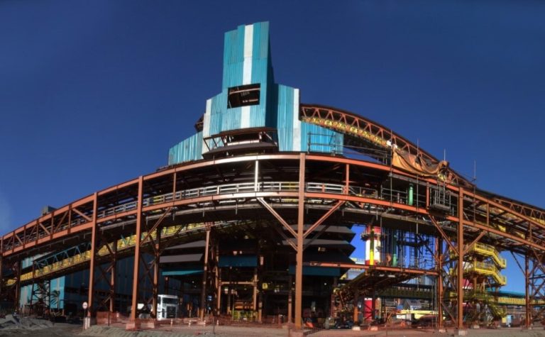 Samarco prepara anúncio de empresa responsável por obras de usinas no ES
