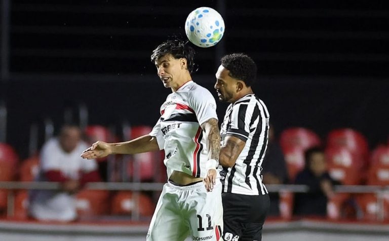 São Paulo toma empate do Botafogo aos 45 do segundo tempo e amplia série sem ganhar