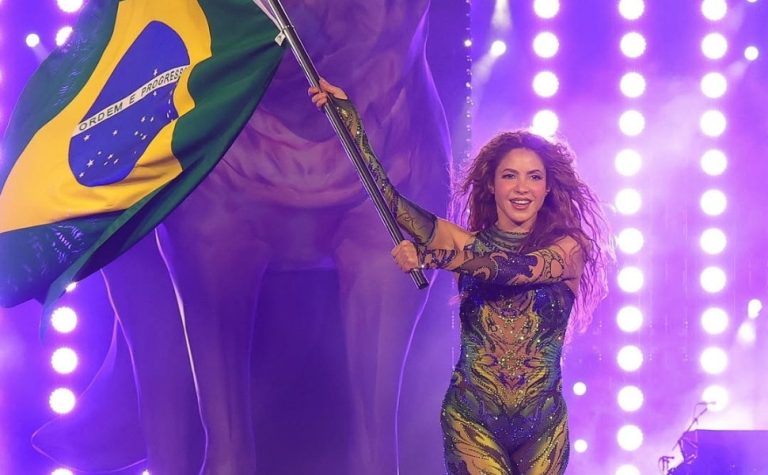 Shakira se despede do Brasil com declaração de amor: ‘Inesquecível e arrepiante’