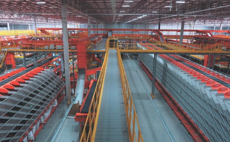 Shopee e rede de lojas francesa anunciam empregos no ES