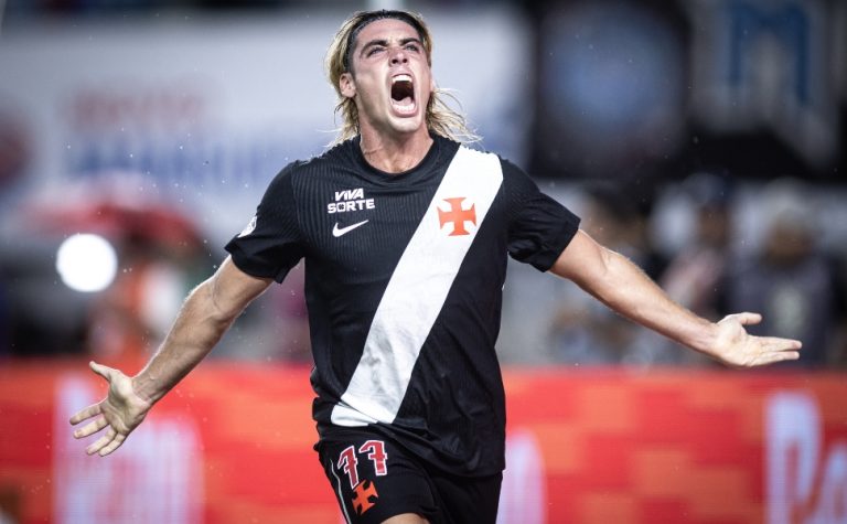 Spinelli valoriza disputa no ataque do Vasco