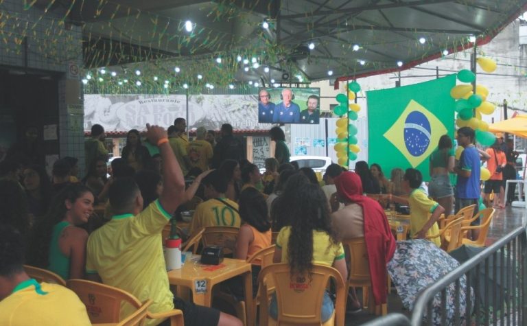 Trabalhador não tem direito de faltar ao serviço para assistir à Copa; entenda