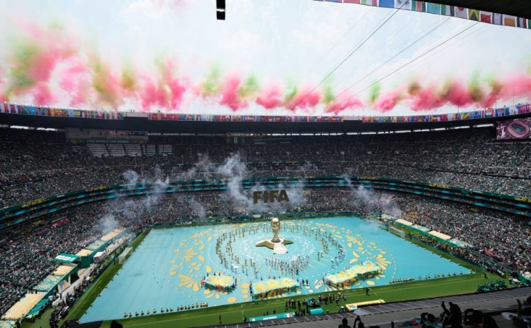 Abertura da Copa destaca a riqueza cultural do México, mas peca com playback