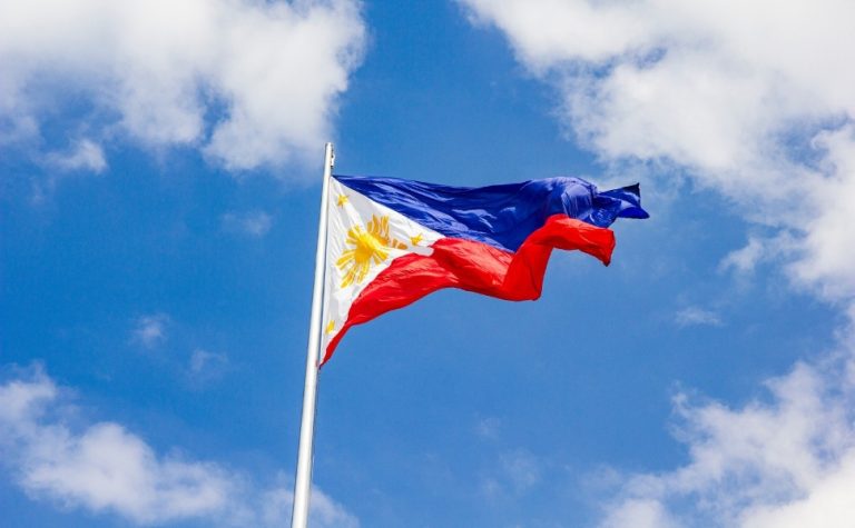 Ao menos 15 pessoas morrem após terremoto de 7,8 nas Filipinas
