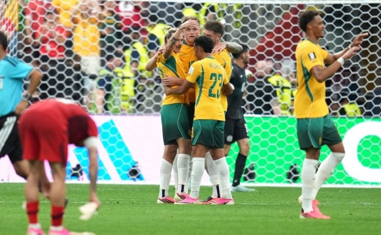 Austrália cria menos, mas é mais eficaz e derrota a Turquia na estreia na Copa